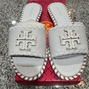 NIB Tory Burch everly slide optic white